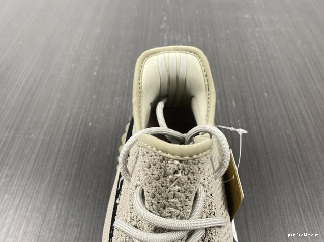 350 Adidas Yeezy HP7870 V2 Boost Beige Black 0820